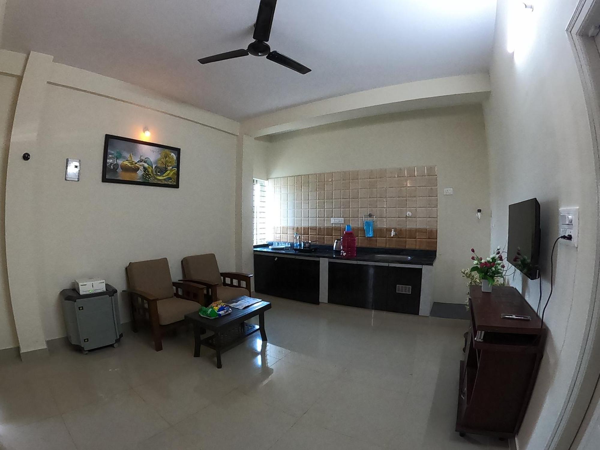 Happy Holiday Inn Service Apartment Chikmagalūr Exterior foto