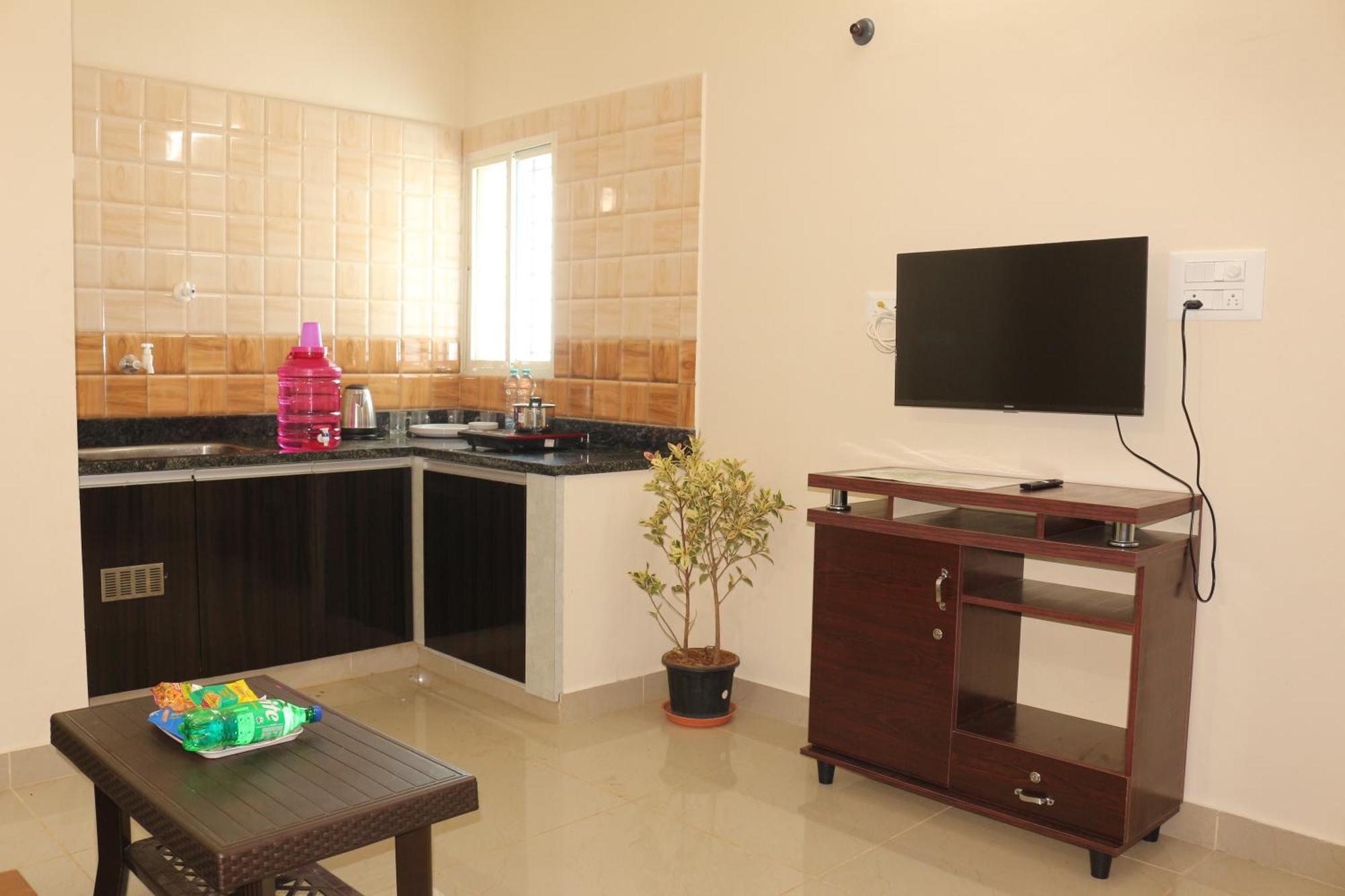 Happy Holiday Inn Service Apartment Chikmagalūr Exterior foto
